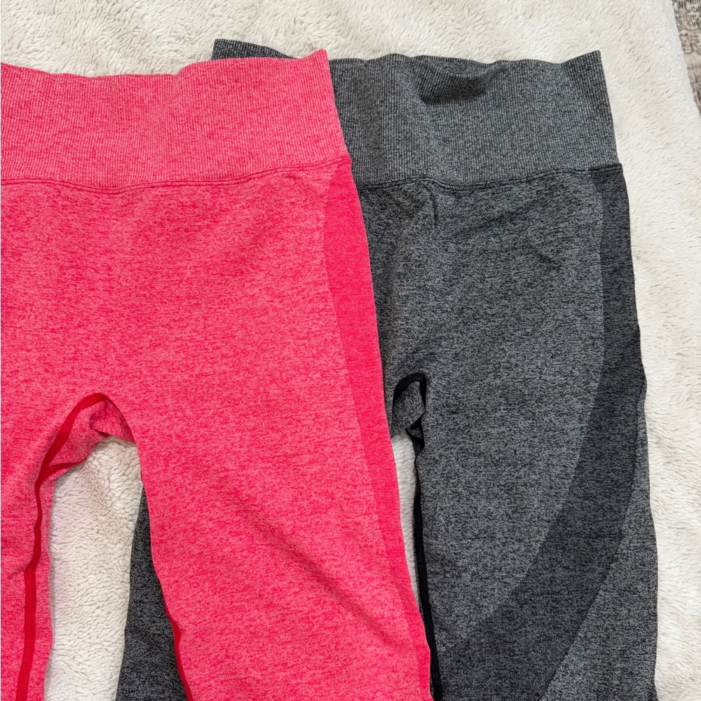 Two VS Pink leggings :Pink and Grey